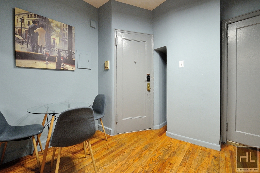 East 91 Street - Photo 10