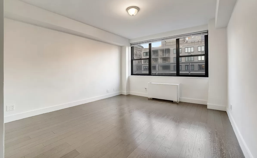 East 34th Street - Photo 5