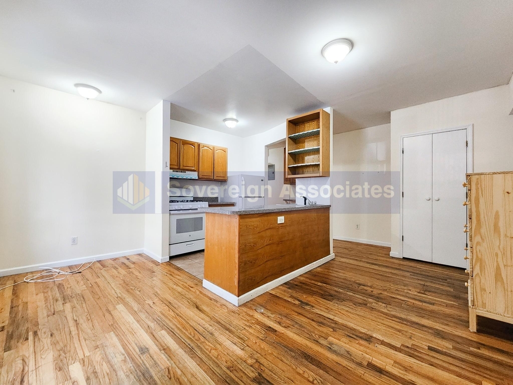 820 West 180th St - Photo 0