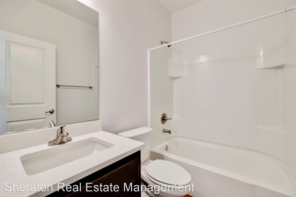 1270 East Avenue - Photo 2