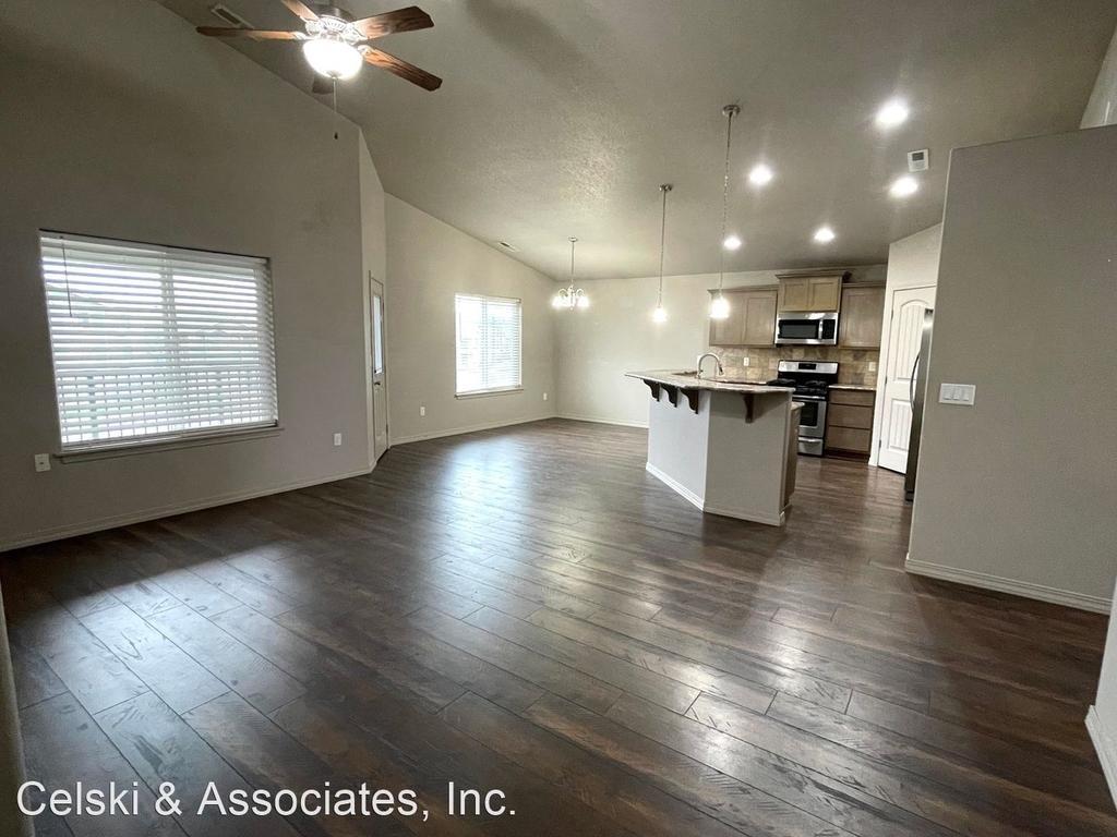 5461 W 32nd Ave - Photo 2