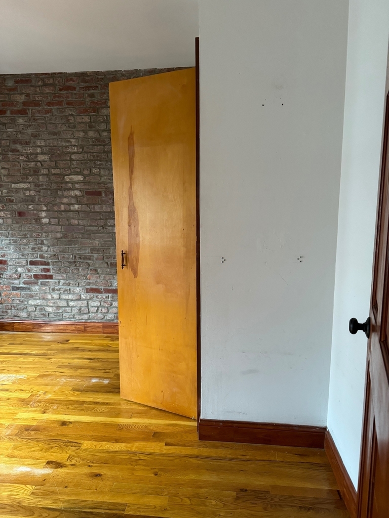 424 East 13th Street - Photo 7