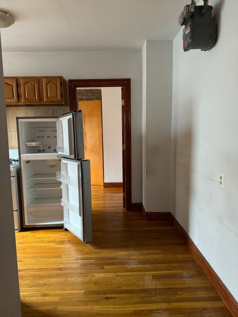 424 East 13th Street - Photo 5
