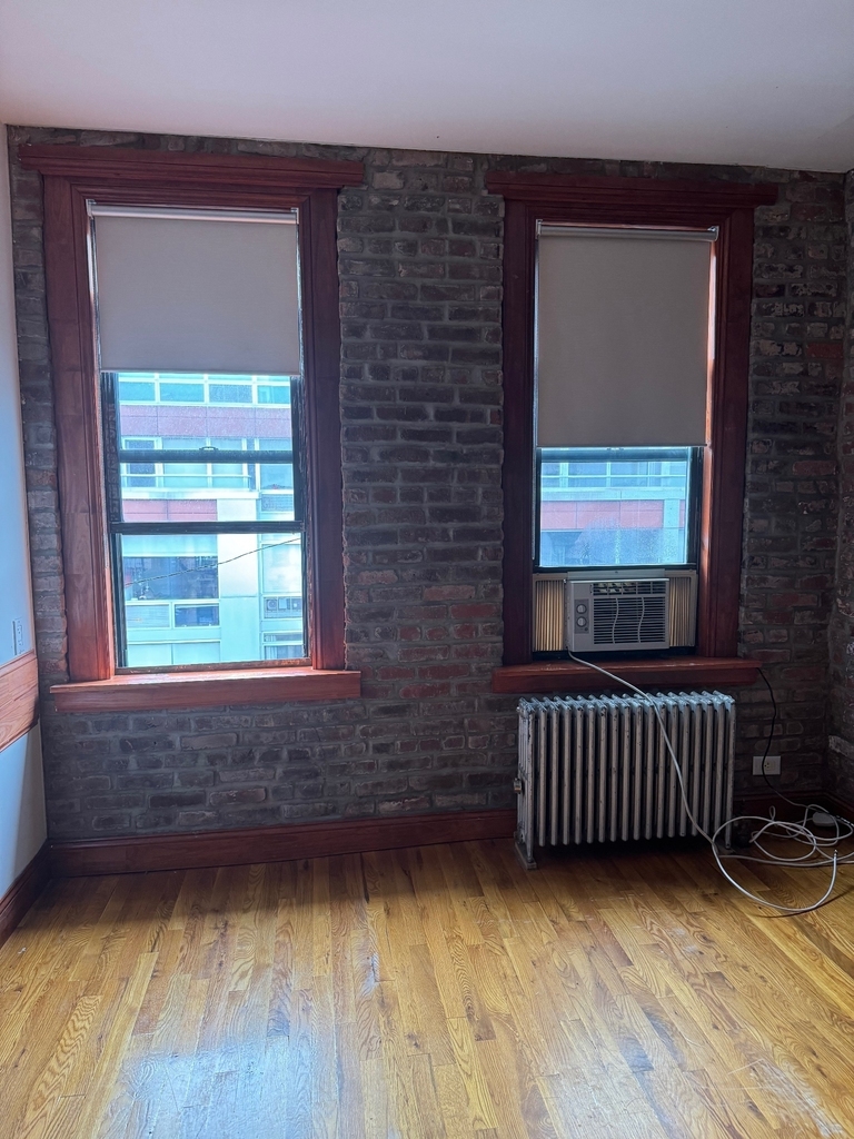424 East 13th Street - Photo 8