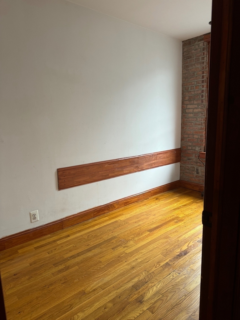 424 East 13th Street - Photo 1