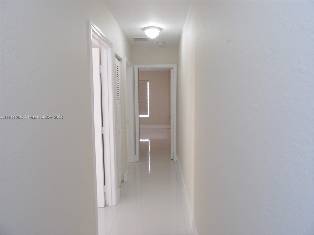5614 Nw 104th Ct - Photo 14