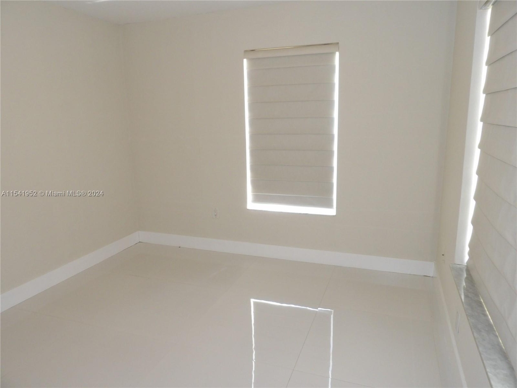 5614 Nw 104th Ct - Photo 10