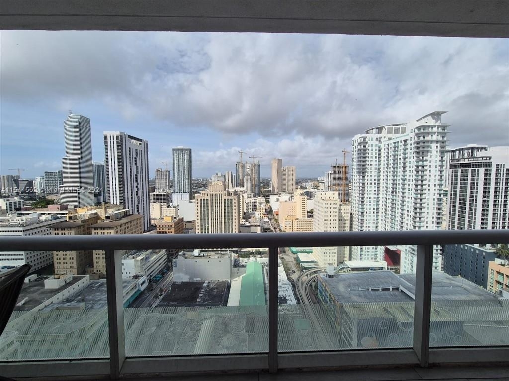 50 Biscayne Blvd - Photo 5