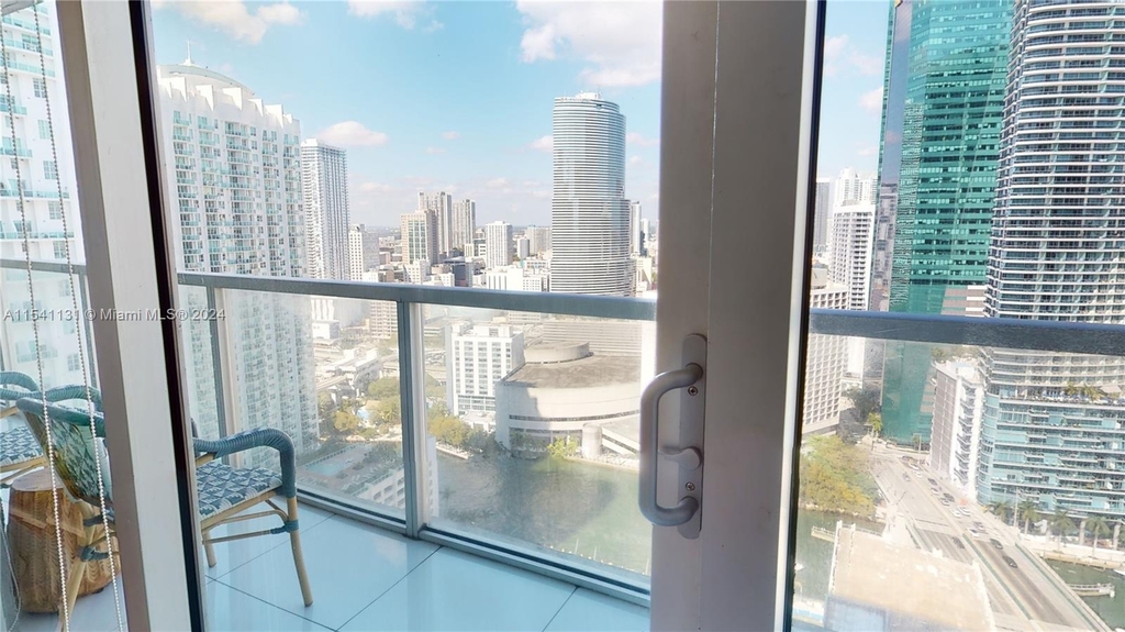 500 Brickell Ave - Photo 6