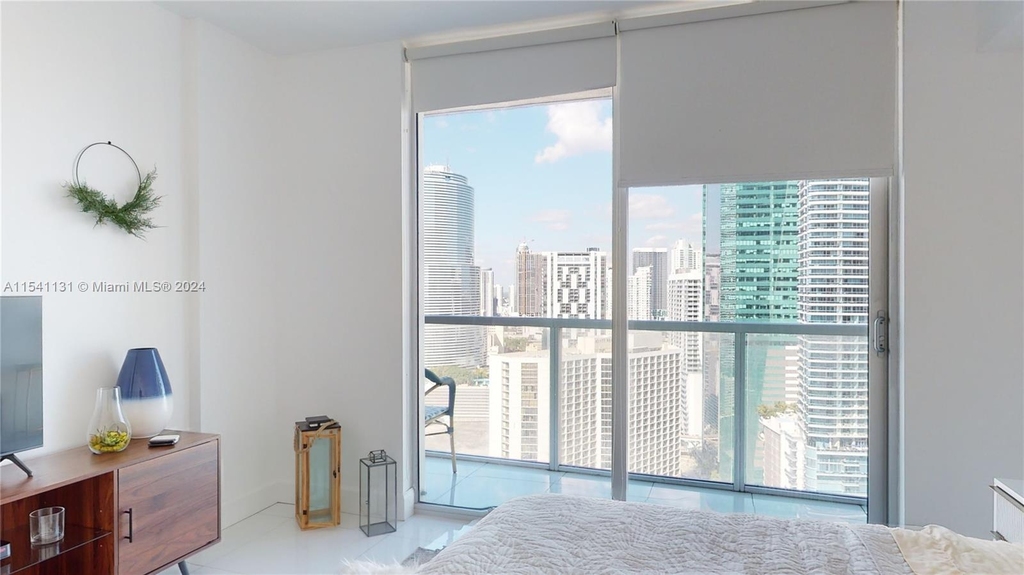 500 Brickell Ave - Photo 16