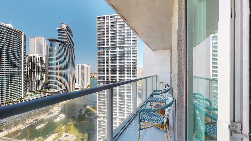 500 Brickell Ave - Photo 19