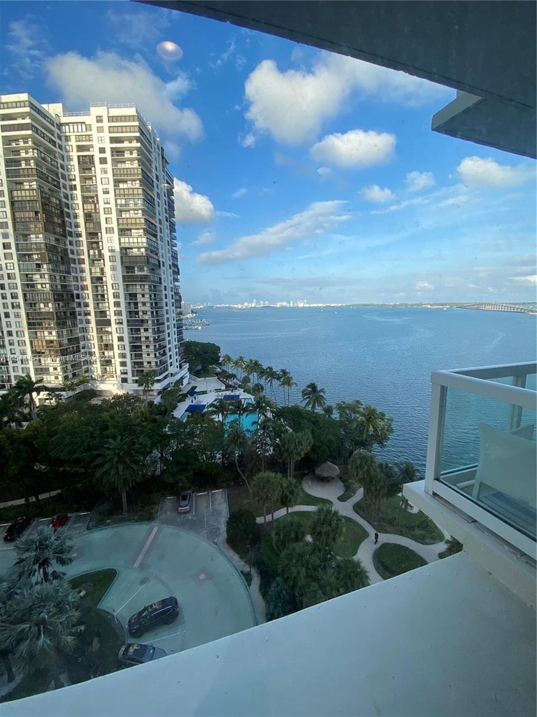 2451 Brickell Ave - Photo 24