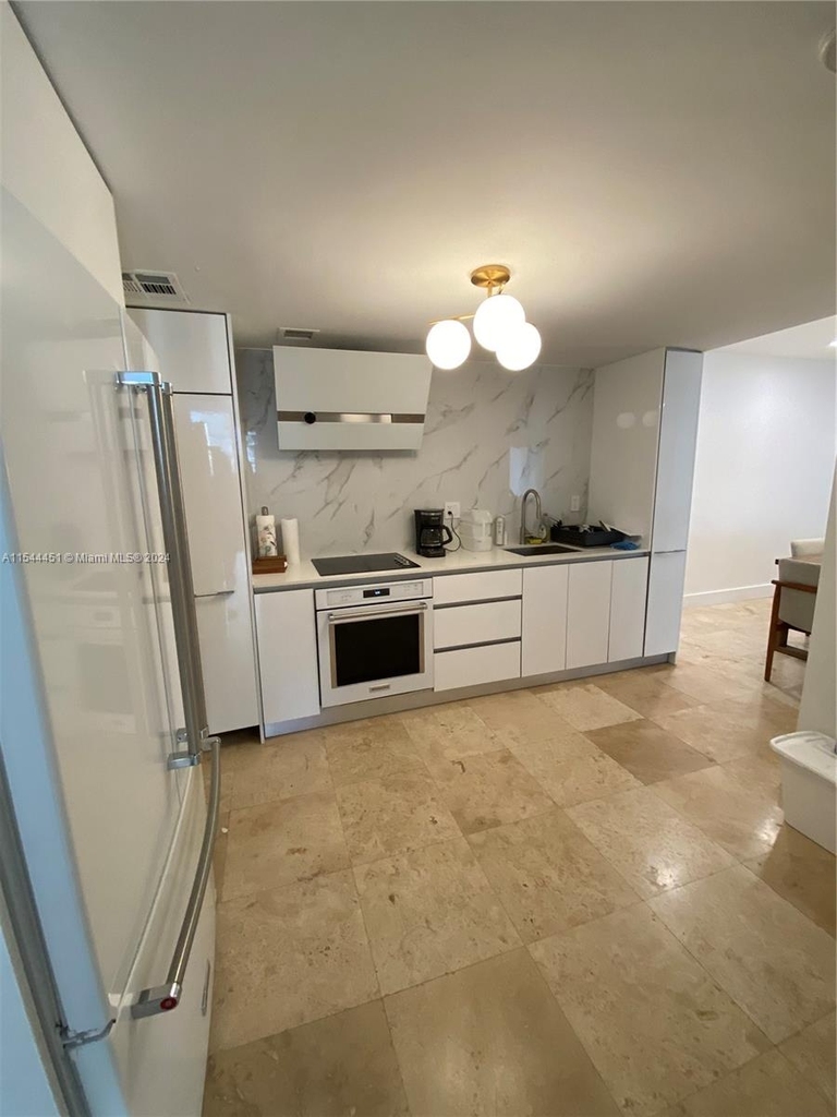 2451 Brickell Ave - Photo 11