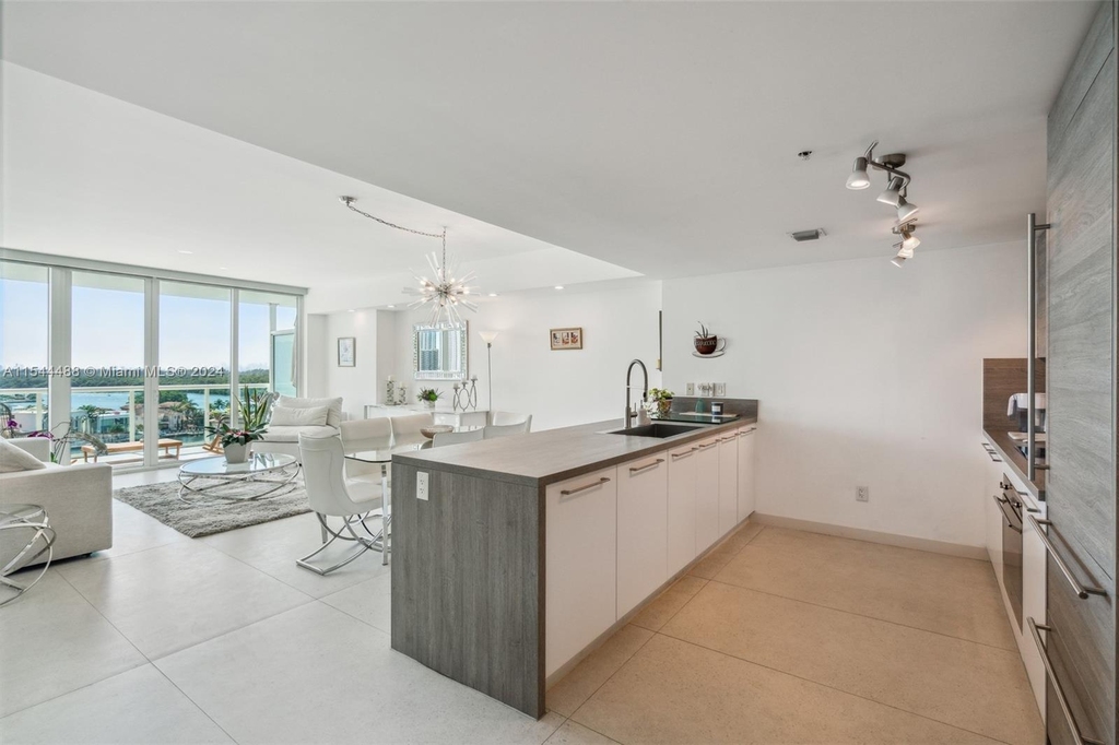 400 S Sunny Isles Blvd - Photo 5