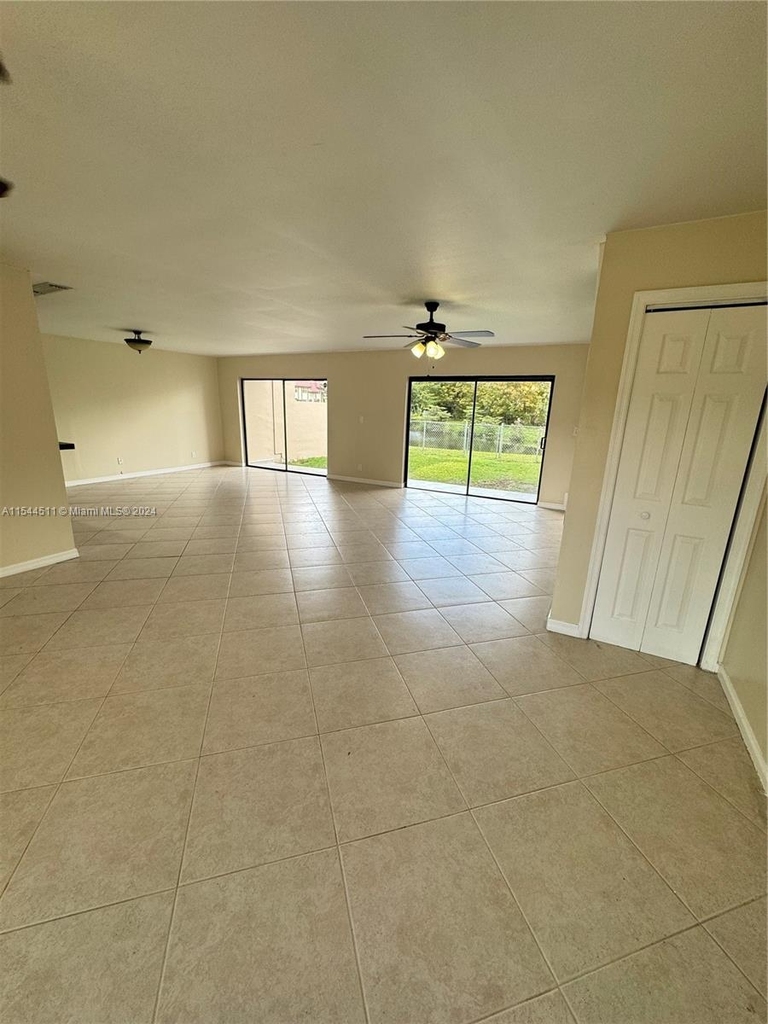 3167 Coral Springs Dr - Photo 6