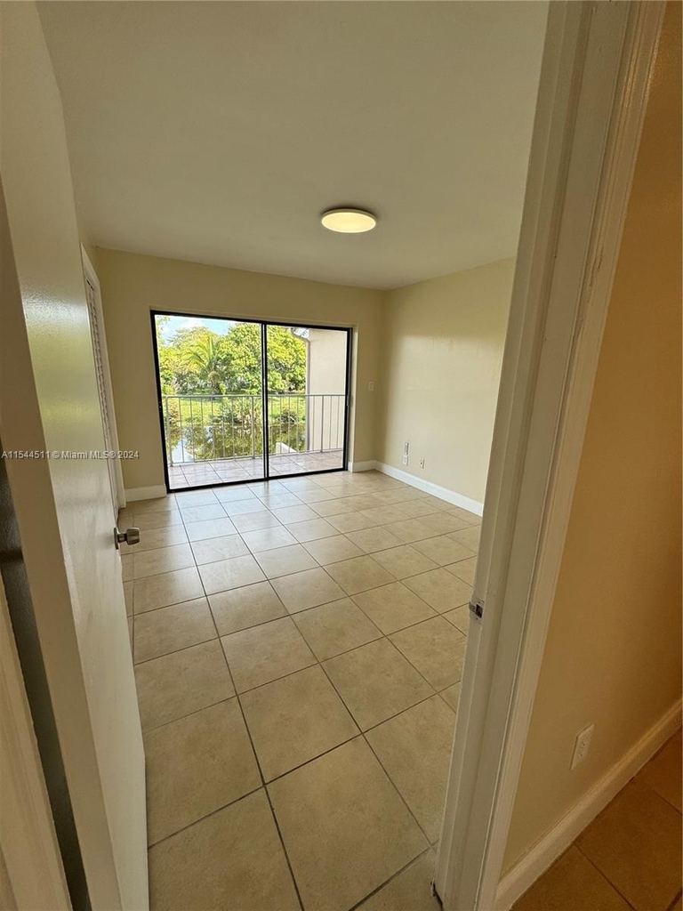 3167 Coral Springs Dr - Photo 19