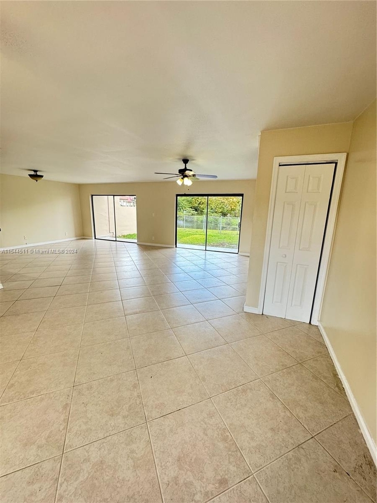 3167 Coral Springs Dr - Photo 3