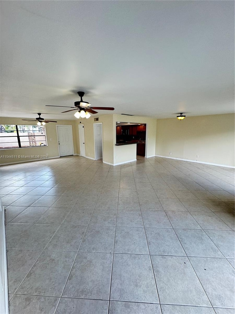 3167 Coral Springs Dr - Photo 4