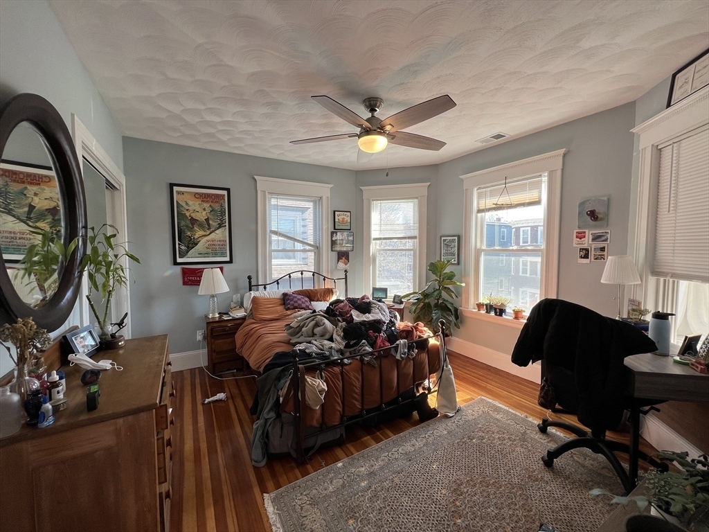 305 Highland Ave - Photo 4