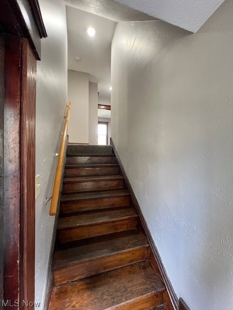 177 Beck Avenue - Photo 2