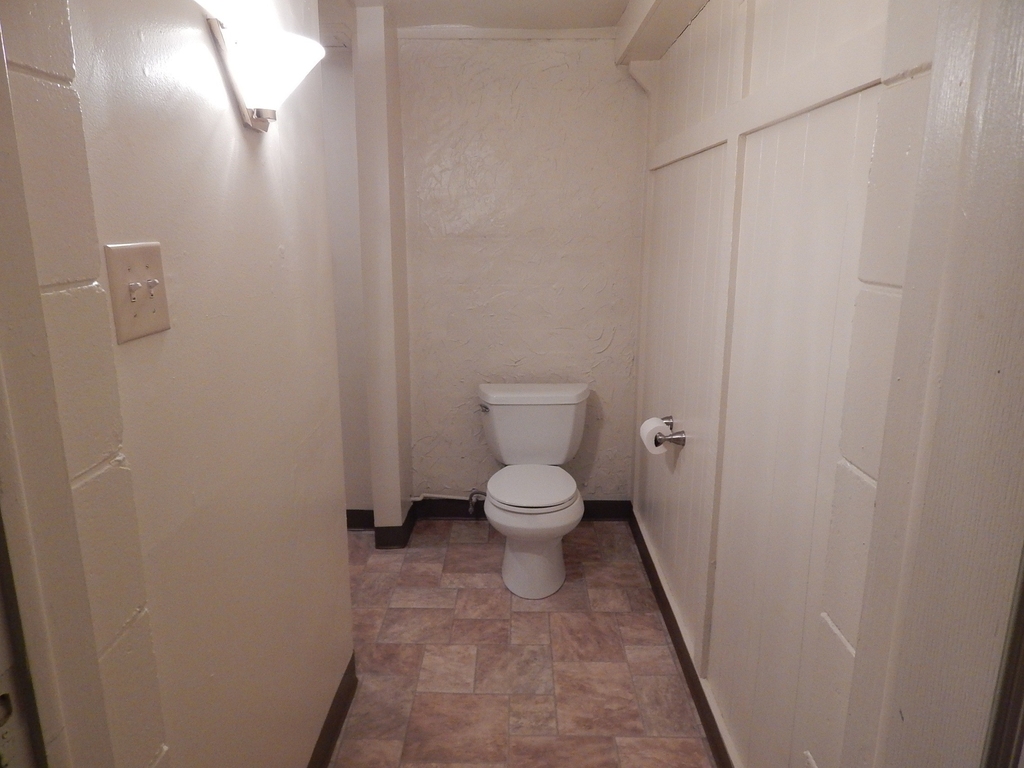 701 Brewer Place - Photo 5