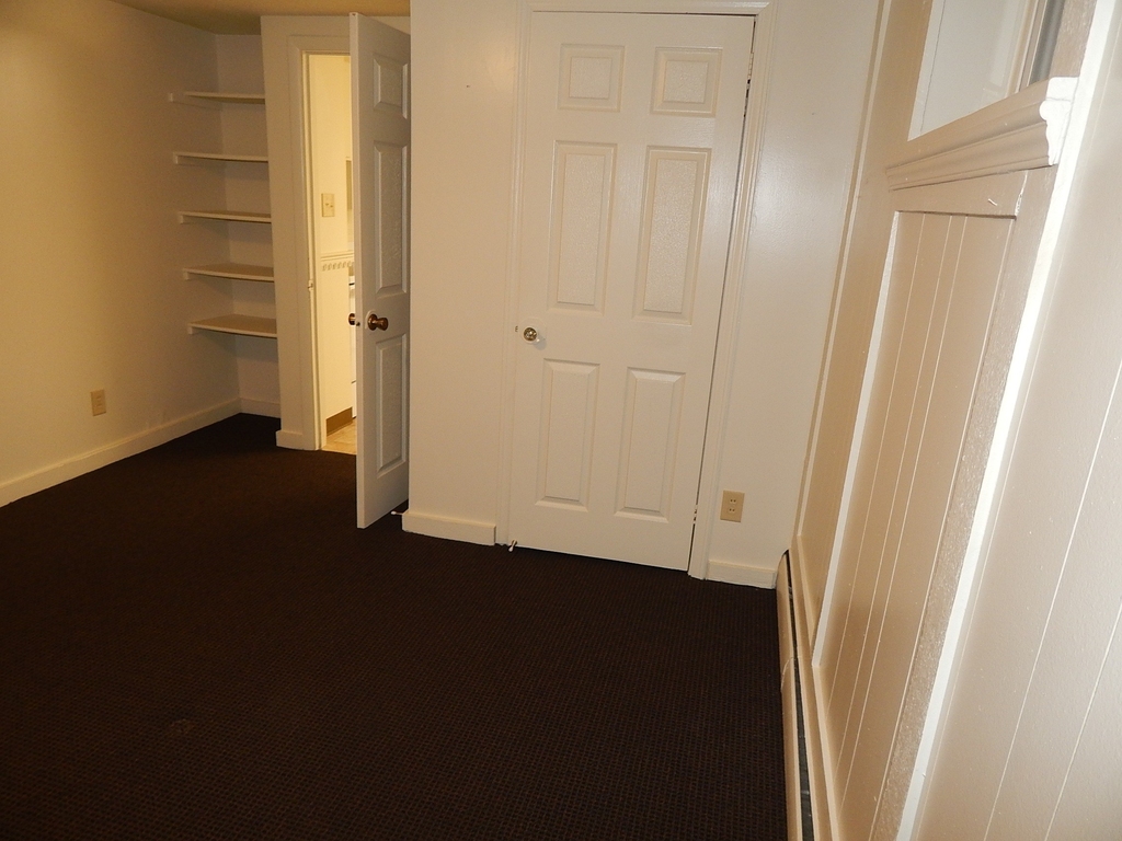 701 Brewer Place - Photo 9