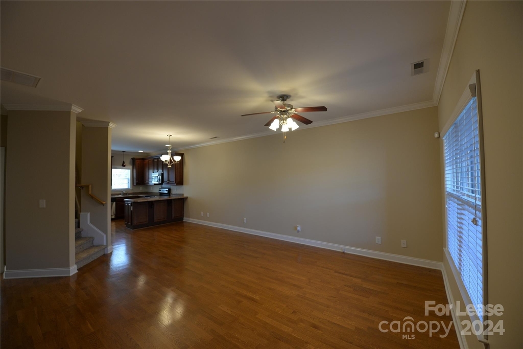 209 Quality Drive - Photo 2