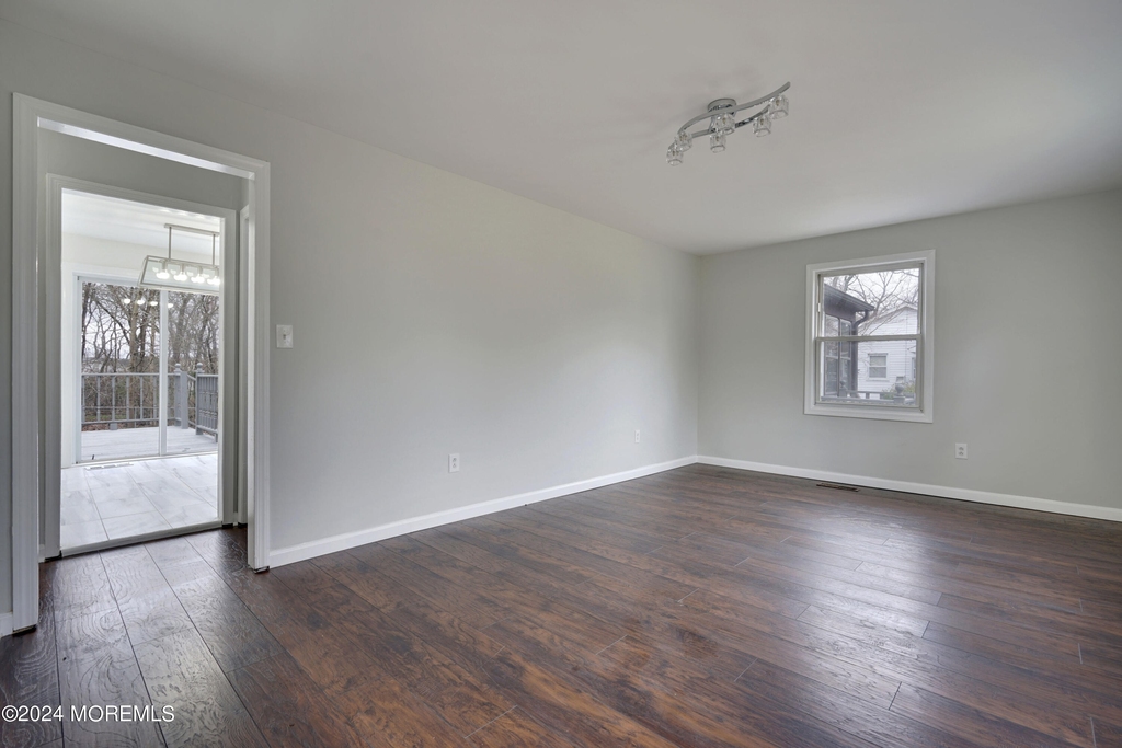 13 Swain Avenue - Photo 5