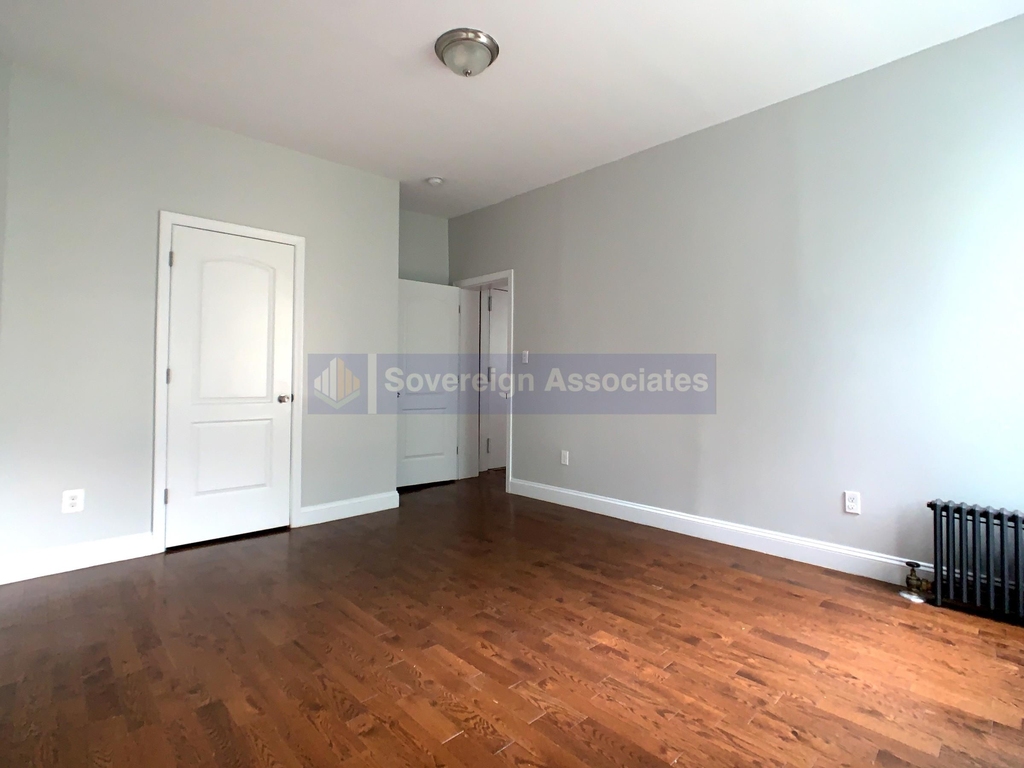 546 Isham Street - Photo 6