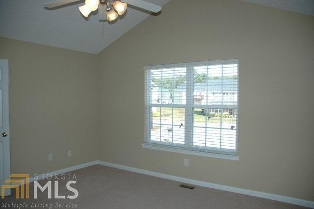 602 Amberwood Drive - Photo 4