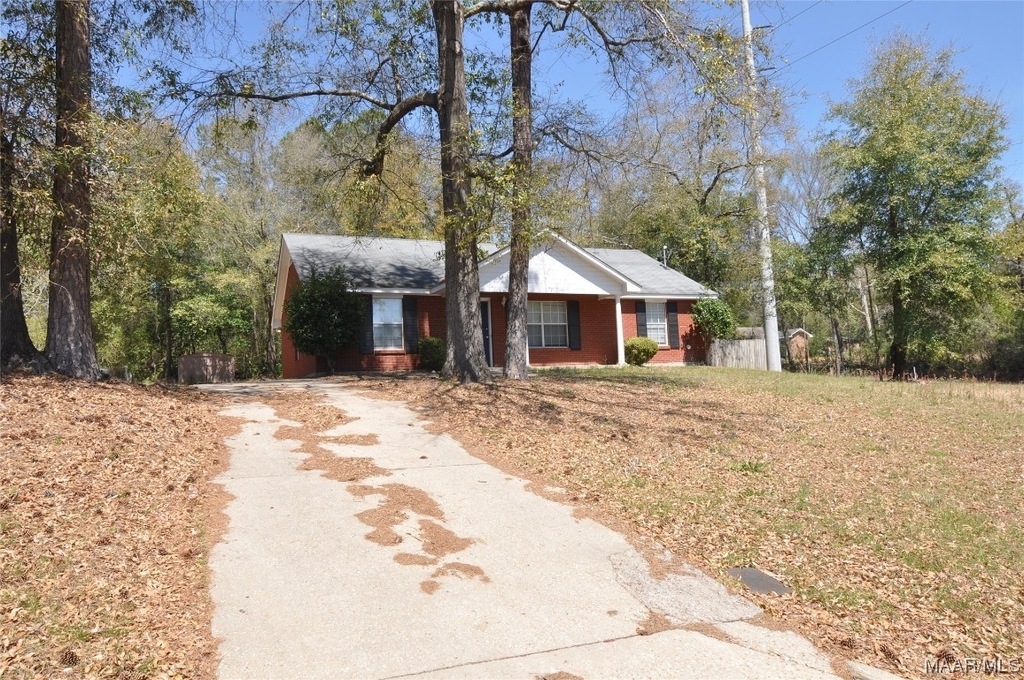 102 Live Oak Drive - Photo 1