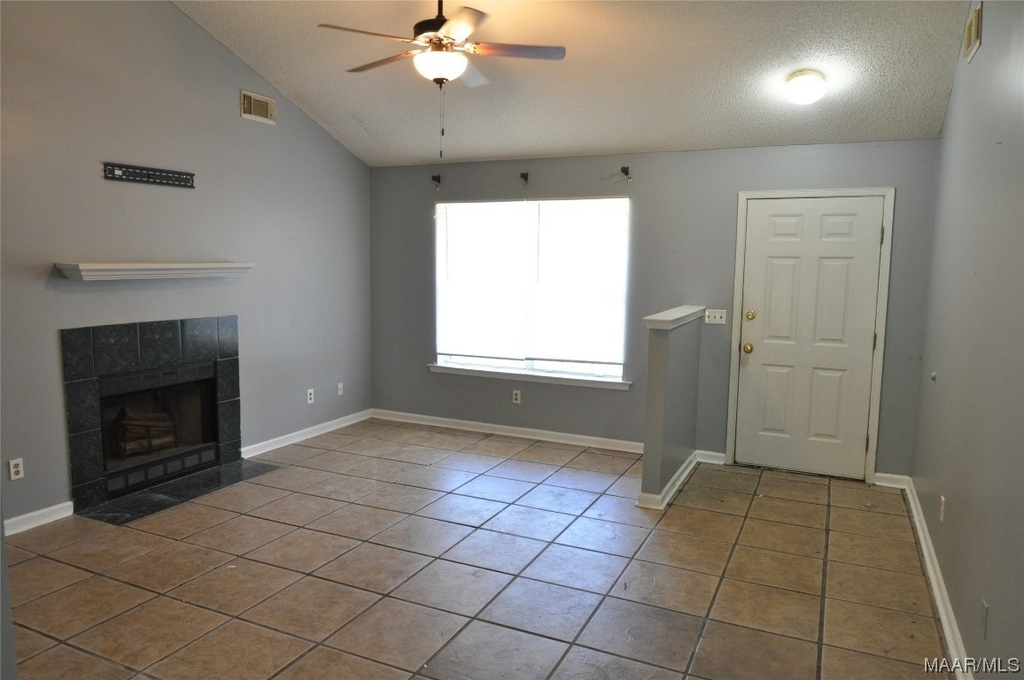 102 Live Oak Drive - Photo 2