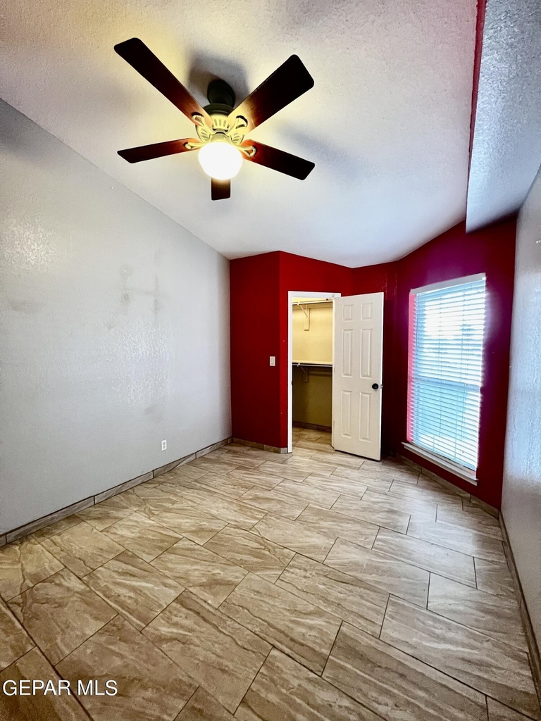 12266 Amstater Circle - Photo 29