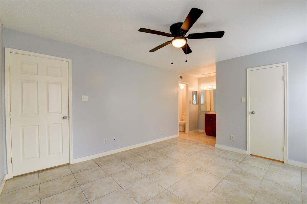 7200 W T C Jester Boulevard - Photo 13