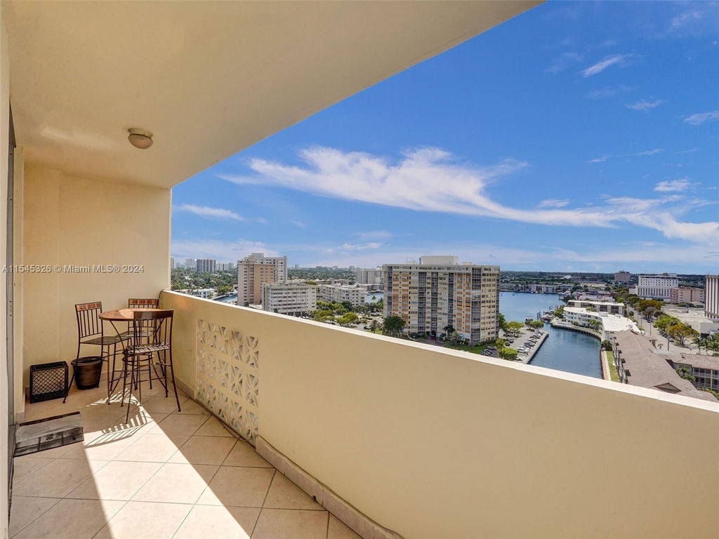 1833 S Ocean Dr - Photo 42