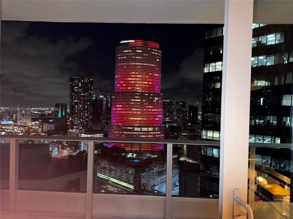 200 Biscayne Boulevard Way - Photo 18