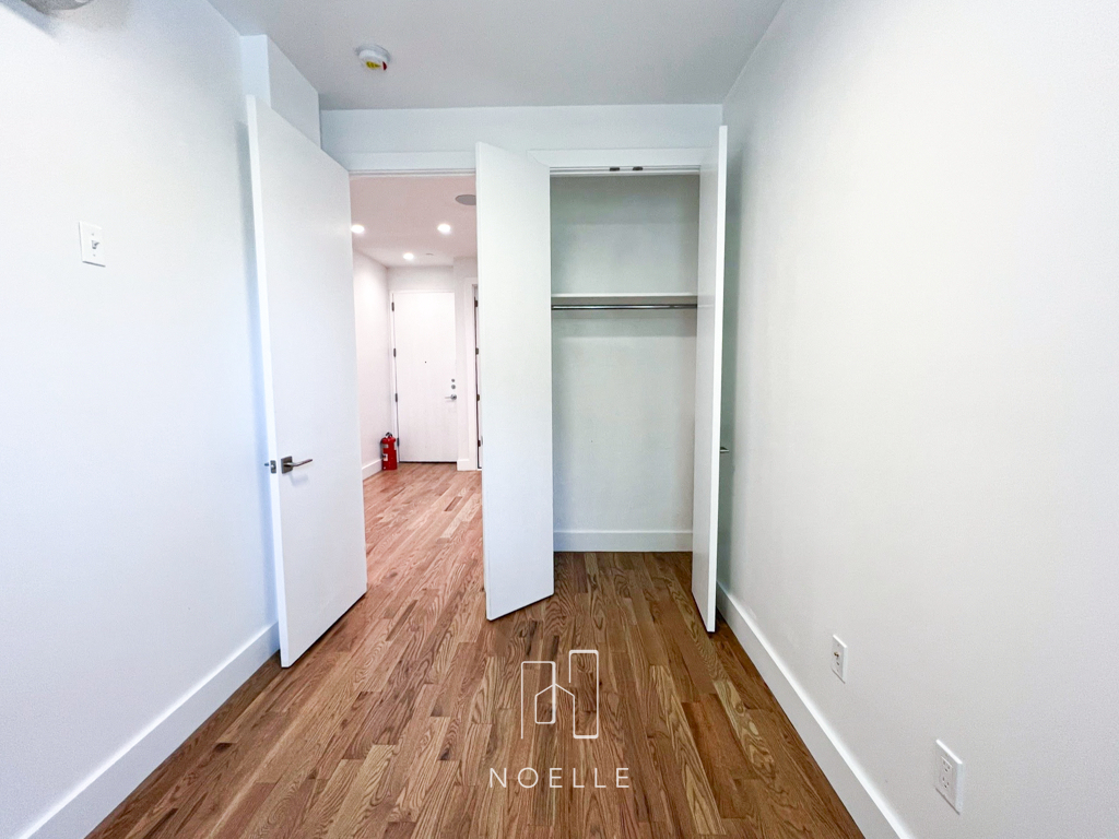 754 Grand Street - Photo 9