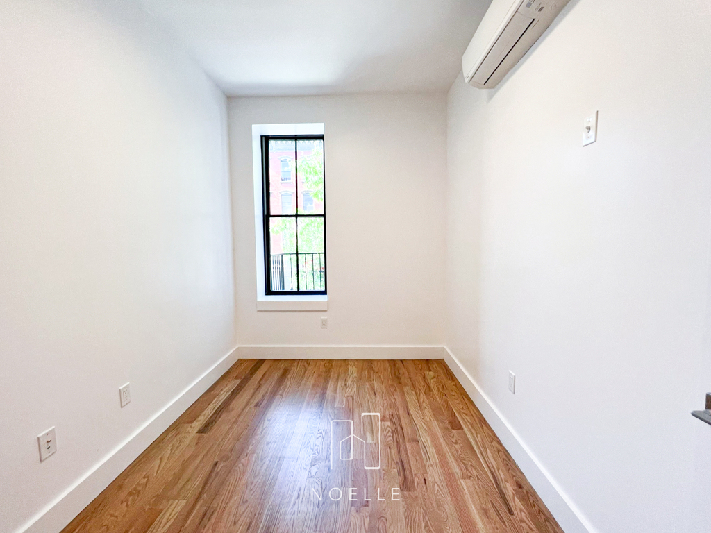 754 Grand Street - Photo 8