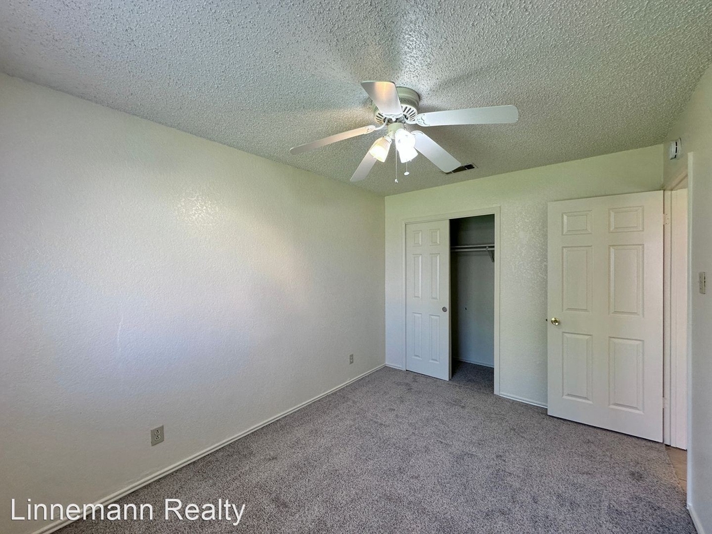 2402 Silverhill Drive - Photo 17