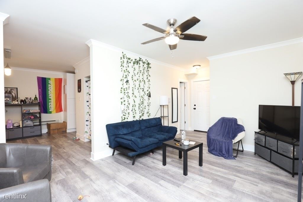 3839 N. Greenview, Unit J - Photo 11