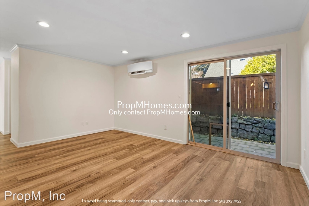 325 Se 32nd Avenue - Photo 8