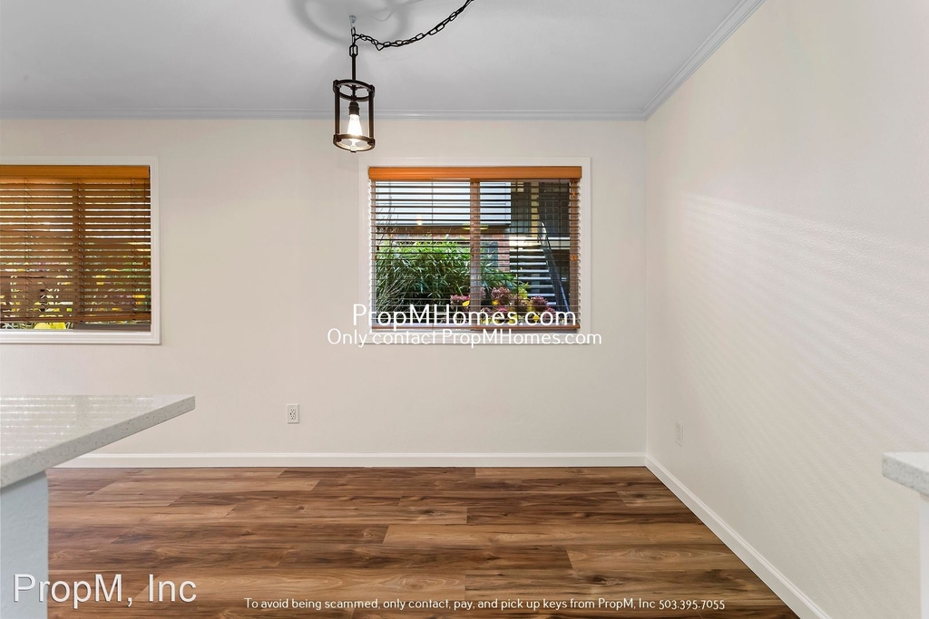 325 Se 32nd Avenue - Photo 18