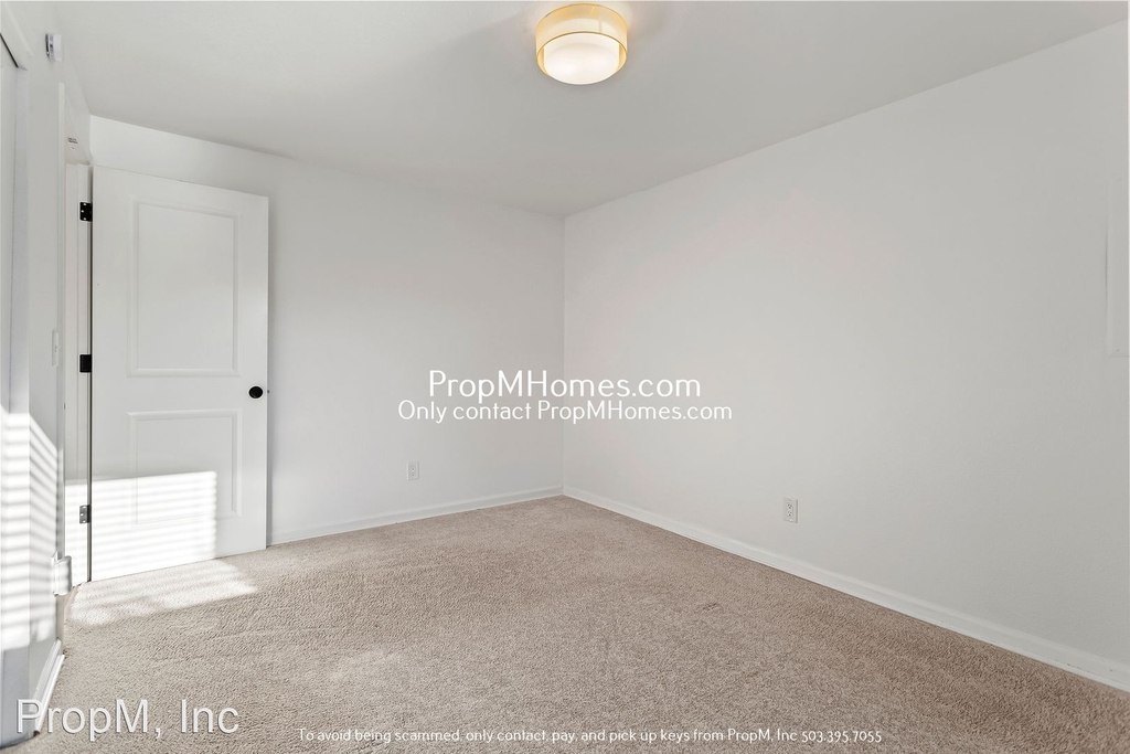 325 Se 32nd Avenue - Photo 21