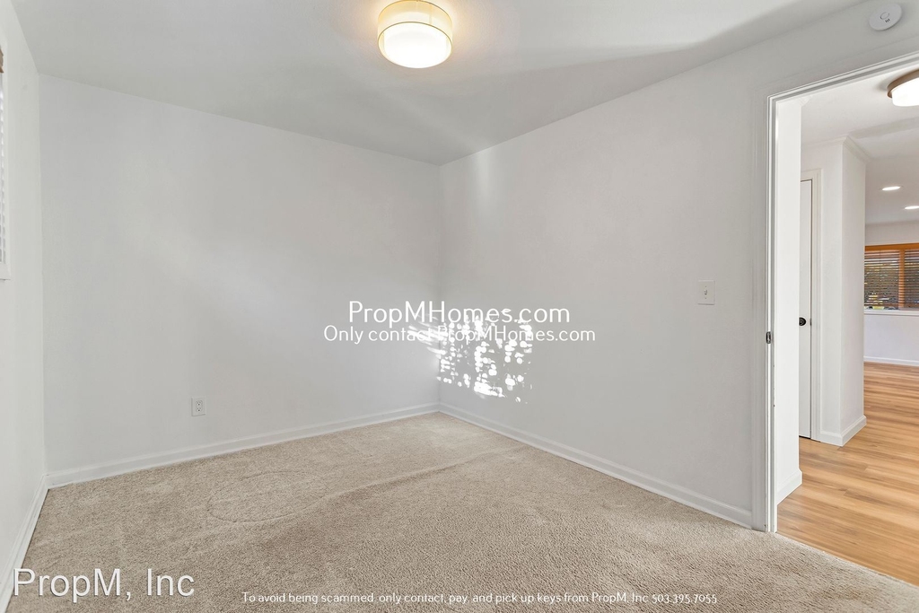 325 Se 32nd Avenue - Photo 13