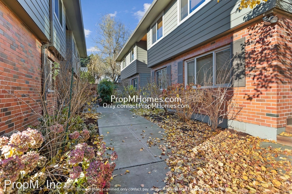 325 Se 32nd Avenue - Photo 27