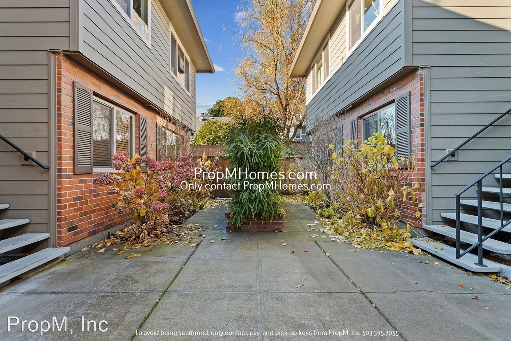 325 Se 32nd Avenue - Photo 23