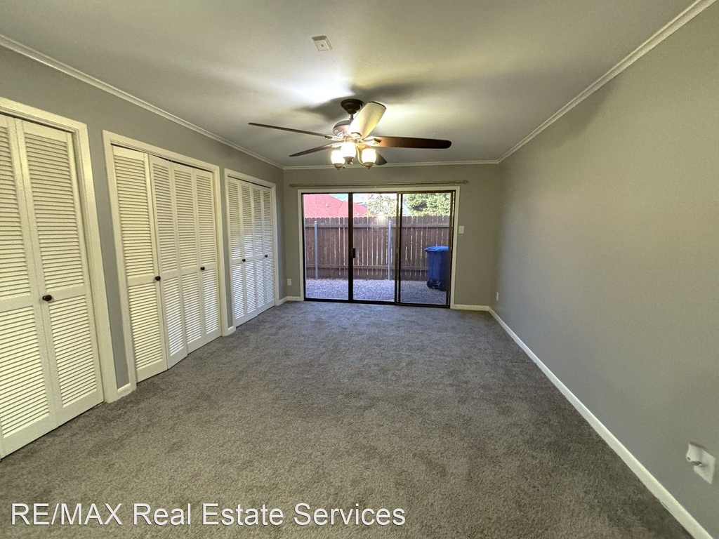 1806 Willow Point - Photo 11