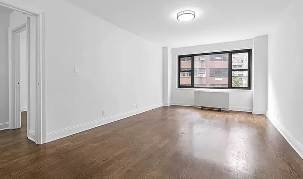 171 East 88th Street - Photo 2