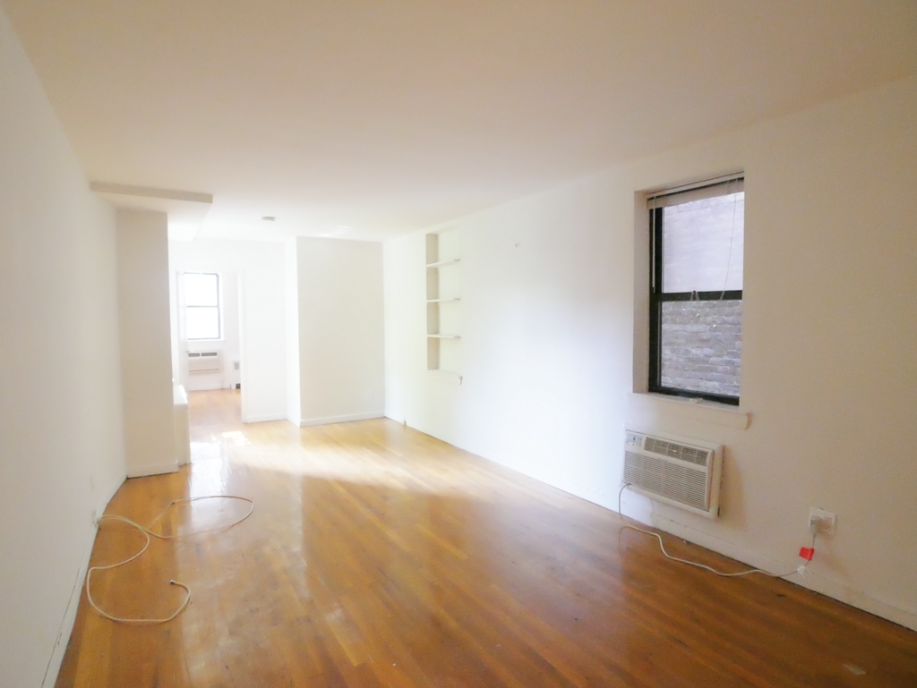 104 East 31st Street - Photo 0