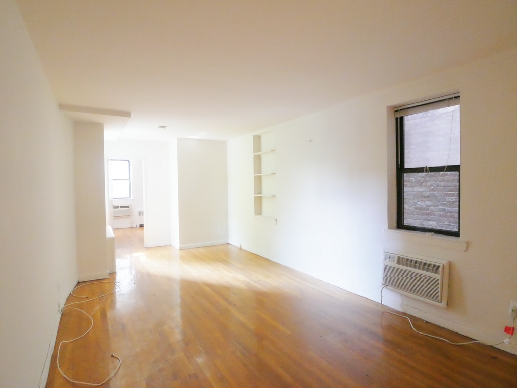 104 East 31st Street - Photo 9